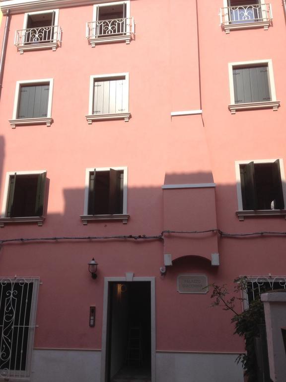 Palazzo Giacchina Appartement Sottomarina Buitenkant foto